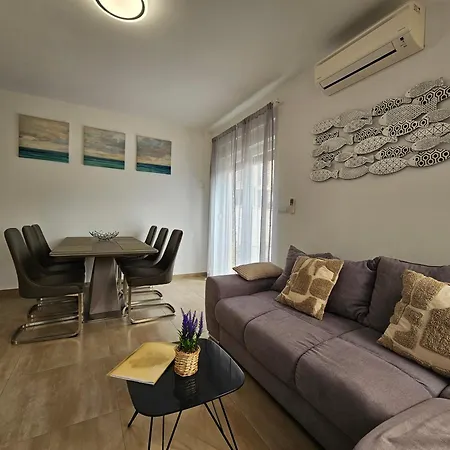 Apartment Ulika Pola Esterno foto